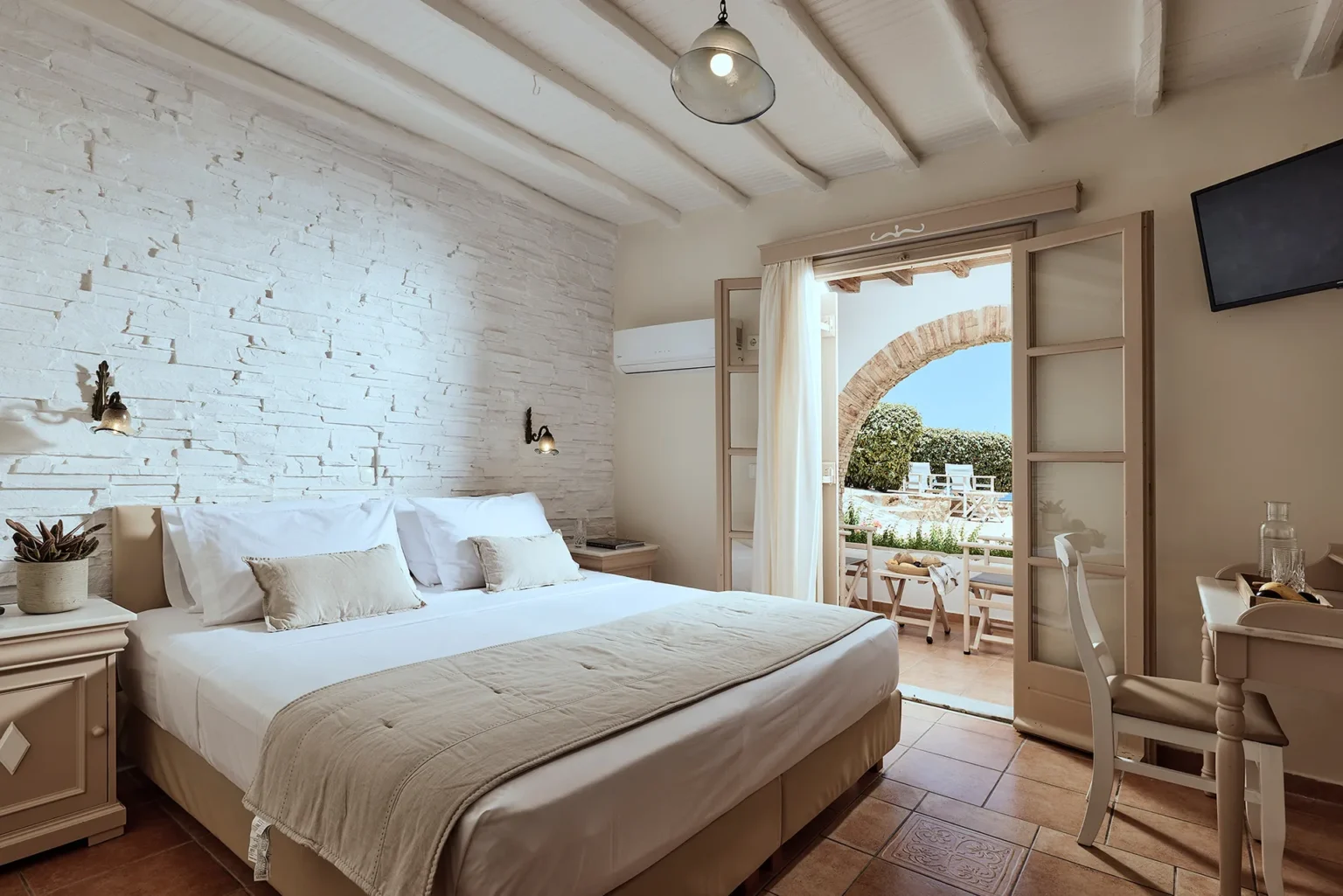 Οικονομικό Τρίκλινο Δωμάτιο